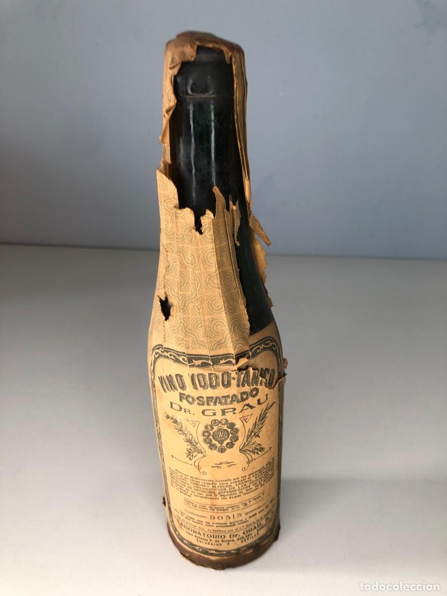 Botellas antiguas: Antigua botella Vino Yodo T&aacute;nico Fosfatado Dr Grau Sevilla farmacia hist&oacute;rica precintada