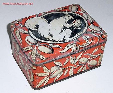Caixas e caixinhas met&aacute;licas: ANTIGUA CAJA DE HOJALATA LITOGRAFIADA CON UNA ARDILLA COMIENDO UNA BELLOTA - MIDE 16 X 12 X 9 CMS.