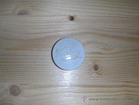 Boxes and metal boxes: TAPADERA DE CAJA DE CREMA HIDRATANTE KNEIPP.