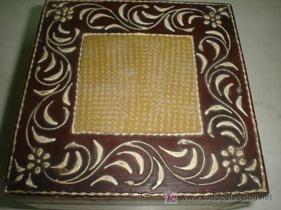 Cajas y cajitas met&aacute;licas: JOYERO CUADRADO