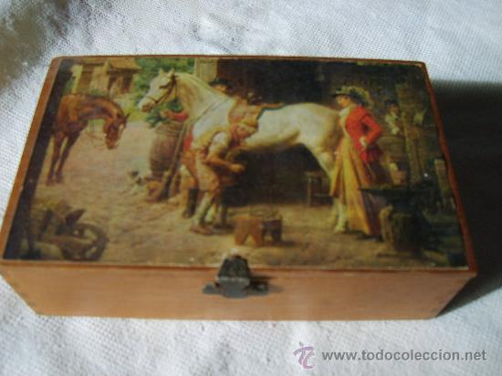 Cajas y cajitas met&aacute;licas: CAJITA    DE    MADERA - Foto 1