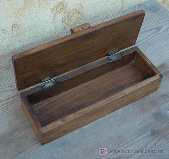 Cajas y cajitas met&aacute;licas: caja de madera tallada , 3 simbolos - Foto 3
