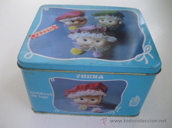 Cajas y cajitas met&aacute;licas: CAJA METALICA DE LAS MU&Ntilde;ECAS DE LUJO MAESA - BENIPARREL (VALENCIA) - A&Ntilde;OS 70