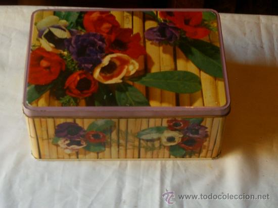 Cajas y cajitas met&aacute;licas: CAJA DE COLACAO  CON FLORES - Foto 2