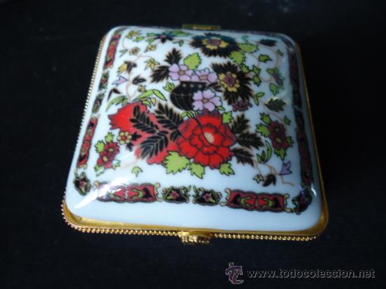 Cajas y cajitas met&aacute;licas: CAJITA, CAJA JOYERO PORCELANA, CON CIERRE METAL, CUADRADA