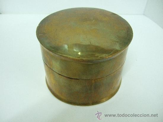 Cajas y cajitas met&aacute;licas: CAJA REDONDA DE BRONCE - 7,5x5 - Foto 1