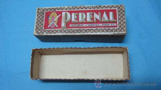 Bo&icirc;tes et petites bo&icirc;tes m&eacute;talliques: CAJA ANTIGUA DE CARTON MARCA PERENAL PORTUGUESA DE CUCHARAS Y TENEDORES