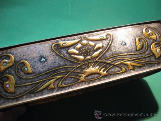 Cajas y cajitas met&aacute;licas: PRECIOSA Y ANTIGUA CAJA EN HOJALATA LITOGRAFIADA, ART NOUVEAU PP.SG.XX. JEAN. LIBRILLOS DE FUMAR