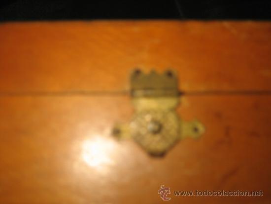 Cajas y cajitas met&aacute;licas: MI ESTUCHE DE LABORES - Foto 4