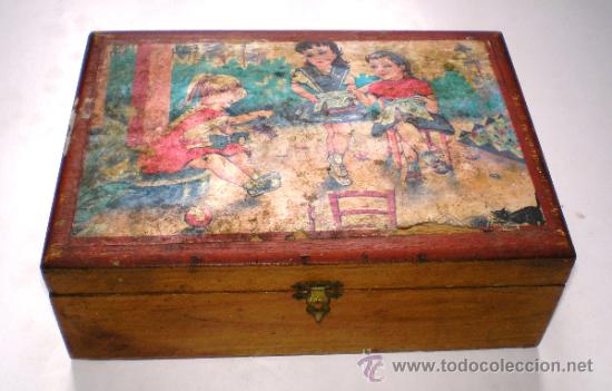 Cajas y cajitas met&aacute;licas: ANTIGUA CAJA-JOYERO DE MADERA.