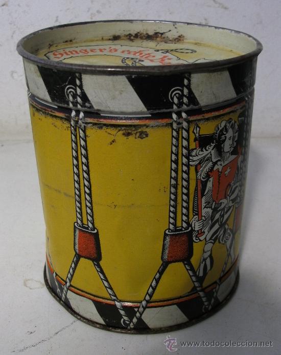 Blechdosen und Kisten: lata suiza de galletas, en forma de tambor, marca singer (con abolladuras, 10x12cm aprox)