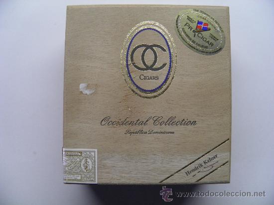 Cajas y cajitas met&aacute;licas: Caja de puros vac&iacute;a Occidental Collection. Rep&uacute;blica Dominicana. 14,7x16x5,6 cm.