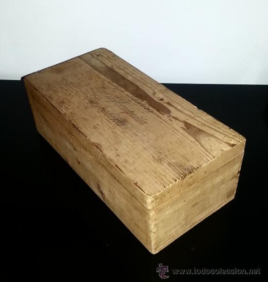 Casse e cassette metalliche: CAJA DE MADERA DULCES LA PASTORA MAURI Y COMPA&Ntilde;IA BARCELONA 30X14'5X10'5 CMS