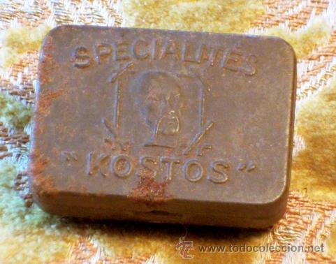 Bo&icirc;tes et petites bo&icirc;tes m&eacute;talliques: ANTIGUA CAJA DE LATA FRANCESA SPECIALITES KOSTOS.