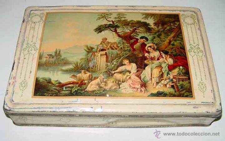 Blechdosen und Kisten: ANTIGUA CAJA DE HOJALATA LITOGRAFIADA DE G. DE ANDREIS DE BADALONA CON PUBLICIDAD DE DULCES MAURI DE