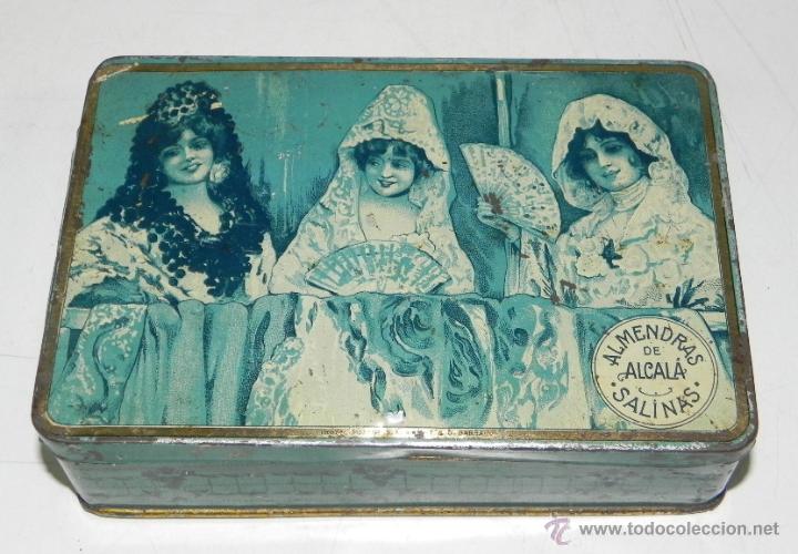Blechdosen und Kisten: ANTIGUA CAJA DE HOJALATA LITOGRAFIADA CON PUBLICIDAD DE ALMENDRAS DE ALCALA DE HENARES, SALINAS - PL