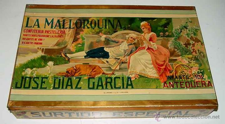 Blechdosen und Kisten: ANTIGUA Y ENORME CAJA DE HOJALATA LITOGRAFIADA MODERNISTA CON PUBLICIDAD DE LA MALLORQUINA, CONFITER
