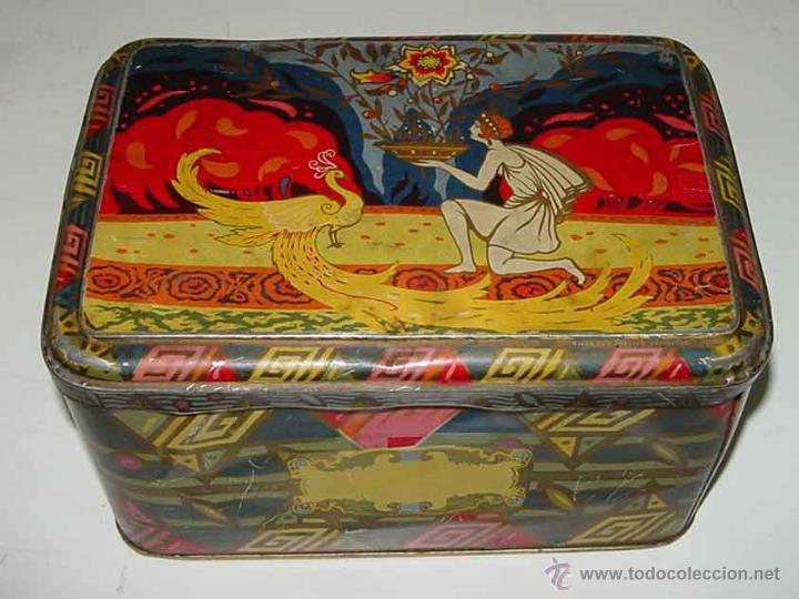 Bo&icirc;tes et petites bo&icirc;tes m&eacute;talliques: ANTIGUA CAJA DE HOJALATA LITOGRAFIADA - ESTILO MODERNISTA - MIDE 23 X 16 X 13 CMS.
