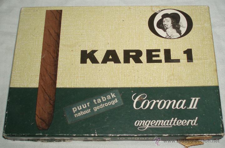 Bo&icirc;tes et petites bo&icirc;tes m&eacute;talliques: caja de tabaco Karel 1  corona II