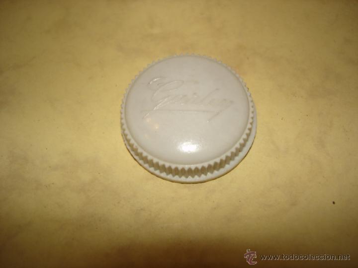 Bo&icirc;tes et petites bo&icirc;tes m&eacute;talliques: PEQUE&Ntilde;A CAJA DE PLASTICO - GARLEY - 3,1 CM. DE DIAMETRO Y 9 MM. DE ALTO
