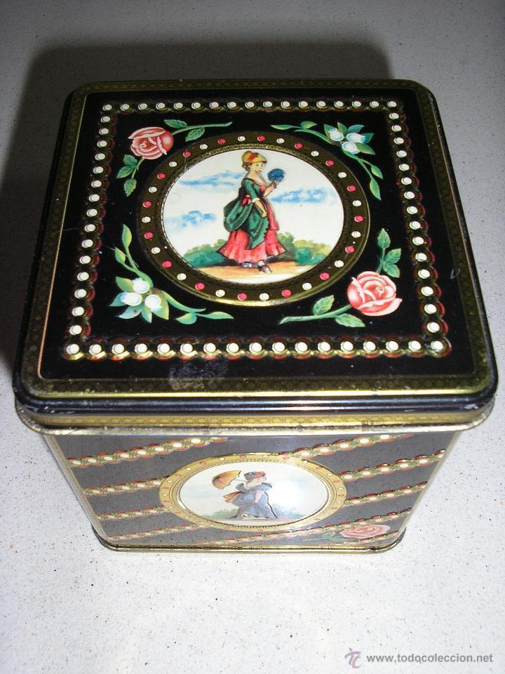 Bo&icirc;tes et petites bo&icirc;tes m&eacute;talliques: CAJA MET&Aacute;LICA CON RELIEVES-MADE IN ENGLAND-BARET WARE