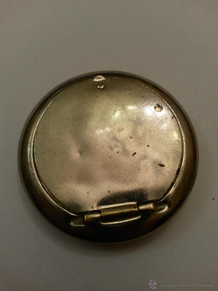 Cajas y cajitas met&aacute;licas: Antigua cajita, polvera ,pastillero ,ecetera de 4,8 cms. diametro