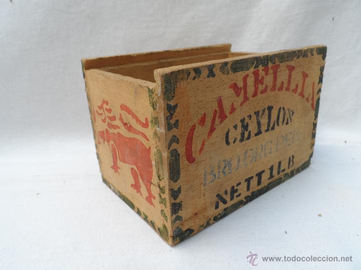 Cajas y cajitas met&aacute;licas: antigua caja te camellia ceylon de madera pintada 100 % autentica