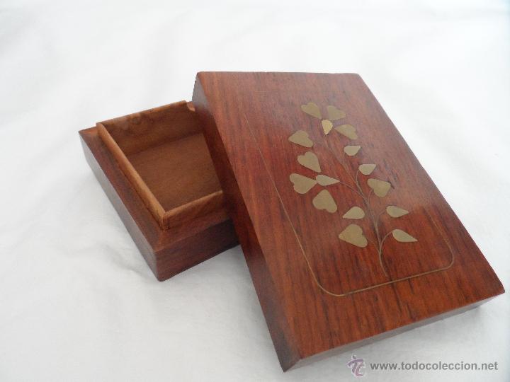 Cajas y cajitas met&aacute;licas: Caja con Marqueter&iacute;a y Lat&oacute;n - Foto 2
