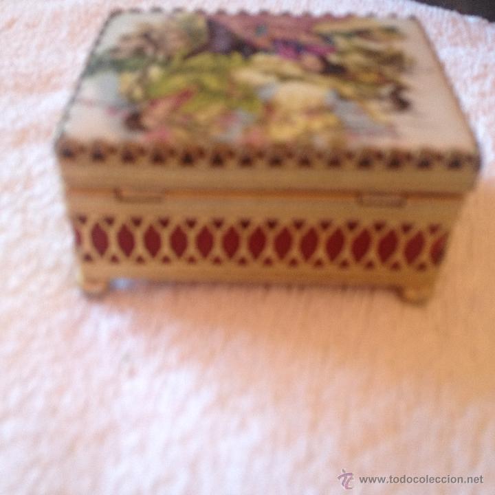 Cajas y cajitas met&aacute;licas: ANTIGUA CAJA ORIENTAL - Foto 2