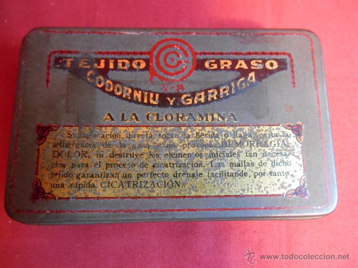 Cajas y cajitas met&aacute;licas: ANTIGUA Y RARA CAJA DE HOJALATA DE VENDAS- CODORNIU Y GARRIGA -BARCELONA.