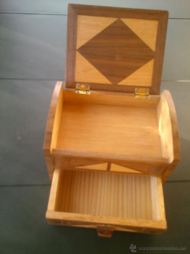 Cajas y cajitas met&aacute;licas: CAJA DE MADERA TRABAJADA - Foto 2
