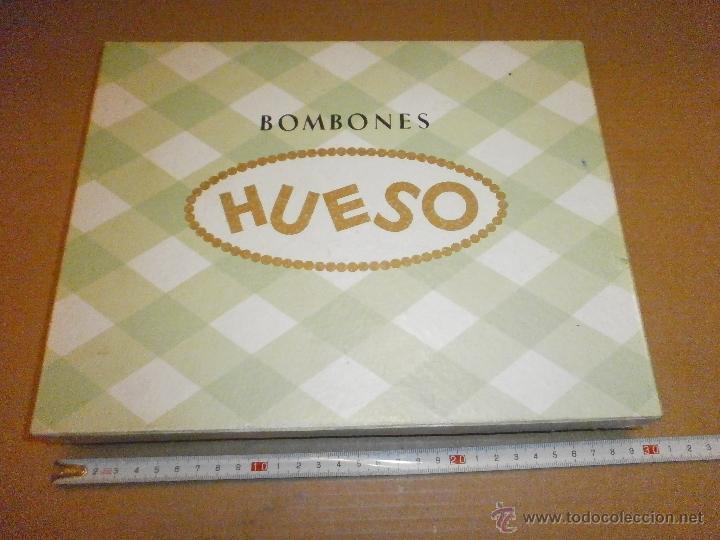 Caixas e caixinhas met&aacute;licas: caja antigua de carton bombones hueso