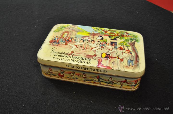 Cajas y cajitas met&aacute;licas: CAJA DE HOJALATA - CONFITURAS GOYA VITORIA Especialidades Bombones VASQUITOS pastillas NESQUITAS CDS