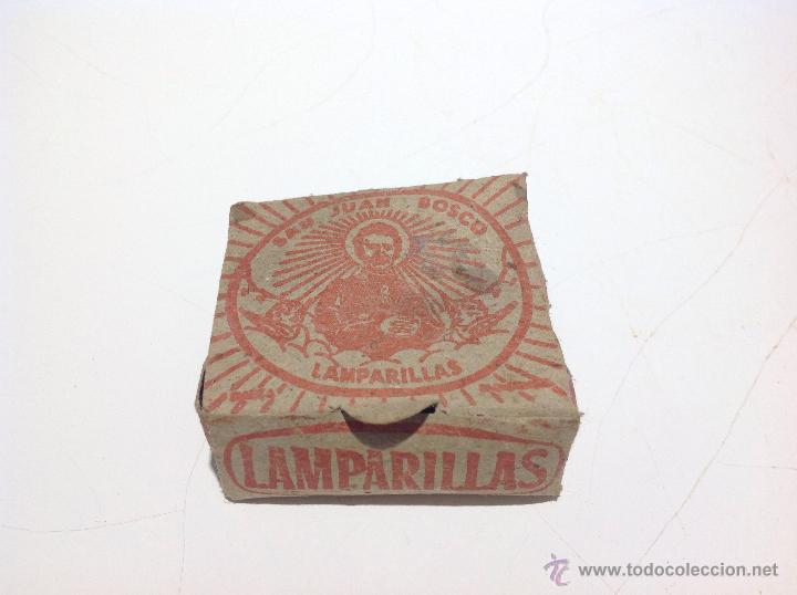 Bo&icirc;tes et petites bo&icirc;tes m&eacute;talliques: CAJA DE LAMPARILLAS SAN JUAN BOSCO - ROJA - LLENA