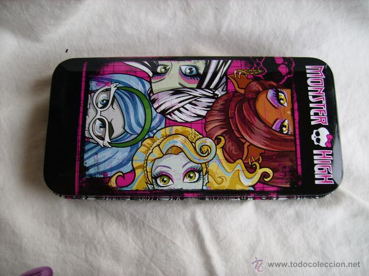 Cajas y cajitas met&aacute;licas: **CAJA ESTUCHE METALICO DE,----MONSTER HIGH---PERFECTO ESTADO (22 x 11 x 2,5 cm)**