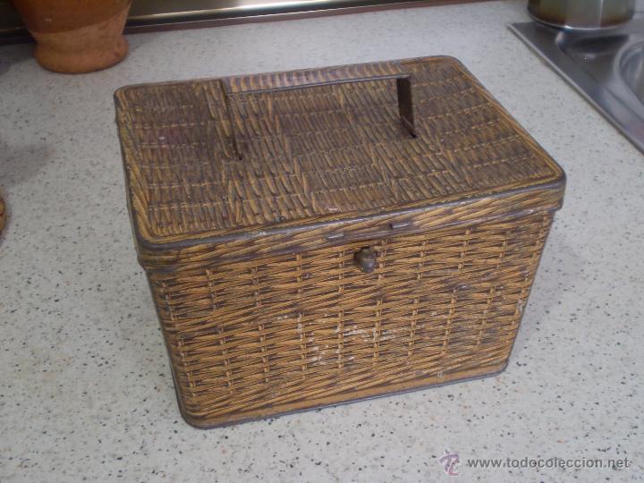 Boxes and metal boxes: ANTIGUA LATA FORMA DE CESTA JOSE GOMEZ TEJEDOR.CAFE LA ESTRELLA.BADAJOZ.A&Ntilde;OS 20,30