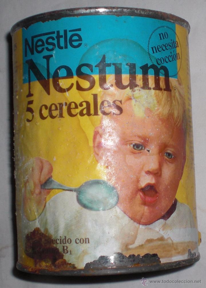 Bo&icirc;tes et petites bo&icirc;tes m&eacute;talliques: Antigua lata nestle nestum 5 cereales