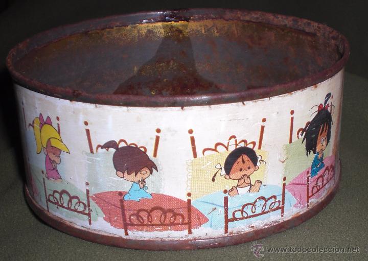 Bo&icirc;tes et petites bo&icirc;tes m&eacute;talliques: lata de membrillo la milagrosa,familia telerin Puente genil