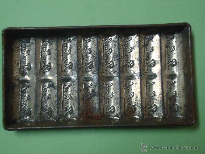 Cajas y cajitas met&aacute;licas: MOLDE DE CHOCOLATE MARCA BELLOCH-1. --- O - Foto 2