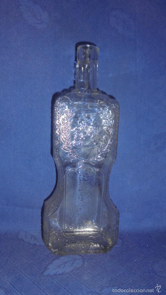Cajas y cajitas met&aacute;licas: BOTELLA CRISTAL ANIS MAURA  CRISTAL EDUARDO GARCIA VALENCIA. MED. ALTO 30,5 CM.
