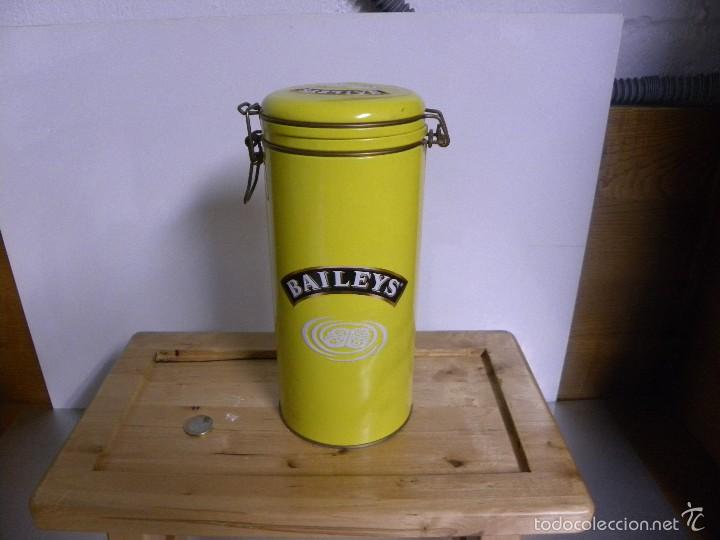 Caixas e caixinhas met&aacute;licas: LATA BAILEYS