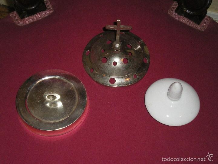 Cajas y cajitas met&aacute;licas: LOTE DE CUATRO TAPAS DE DIVERSAS PIEZAS - Foto 1