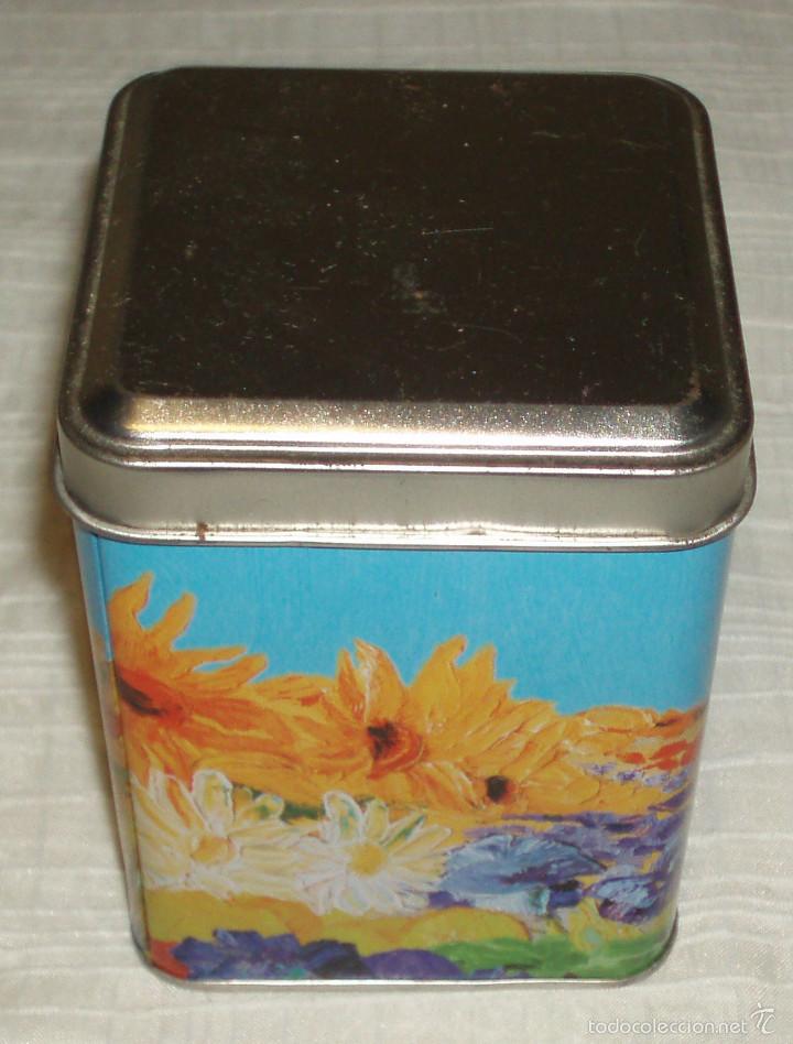 Casse e cassette metalliche: caja metalica dise&ntilde;ada con flores