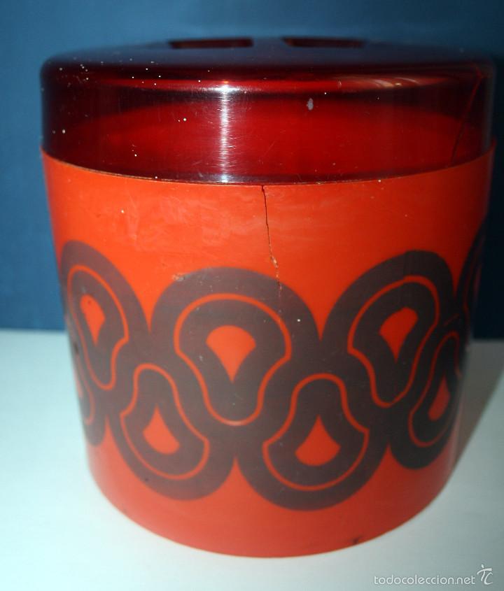 Cajas y cajitas met&aacute;licas: Antiguo Bote de Nesquik Pl&aacute;stico - Foto 1