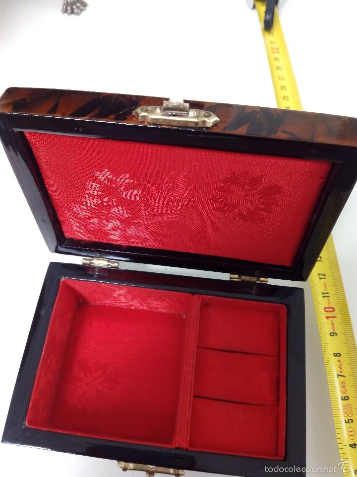 Cajas y cajitas met&aacute;licas: Caja japonesa de madera con miniatura en el interior - Foto 3