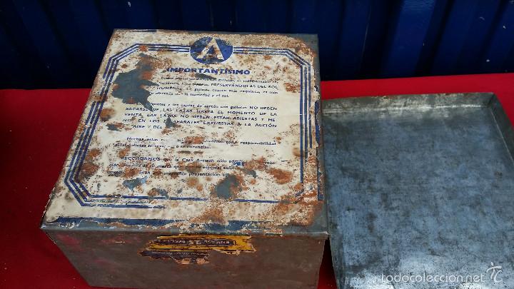 Cajas y cajitas met&aacute;licas: caja de lataon de galletas - Foto 2