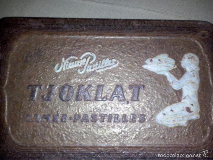Cajas y cajitas met&aacute;licas: caja lata tjoklat dise&ntilde;o art nouveau pastillas de caramelos.Holanda