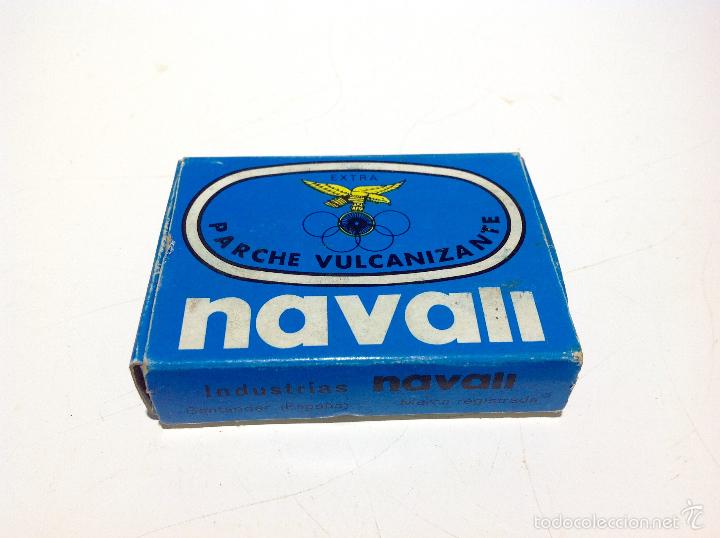 Bo&icirc;tes et petites bo&icirc;tes m&eacute;talliques: ANTIGUA CAJA DE PARCHES VULCANIZANTES * NAVALI * SIN PARCHES, SOLO LA CAJA