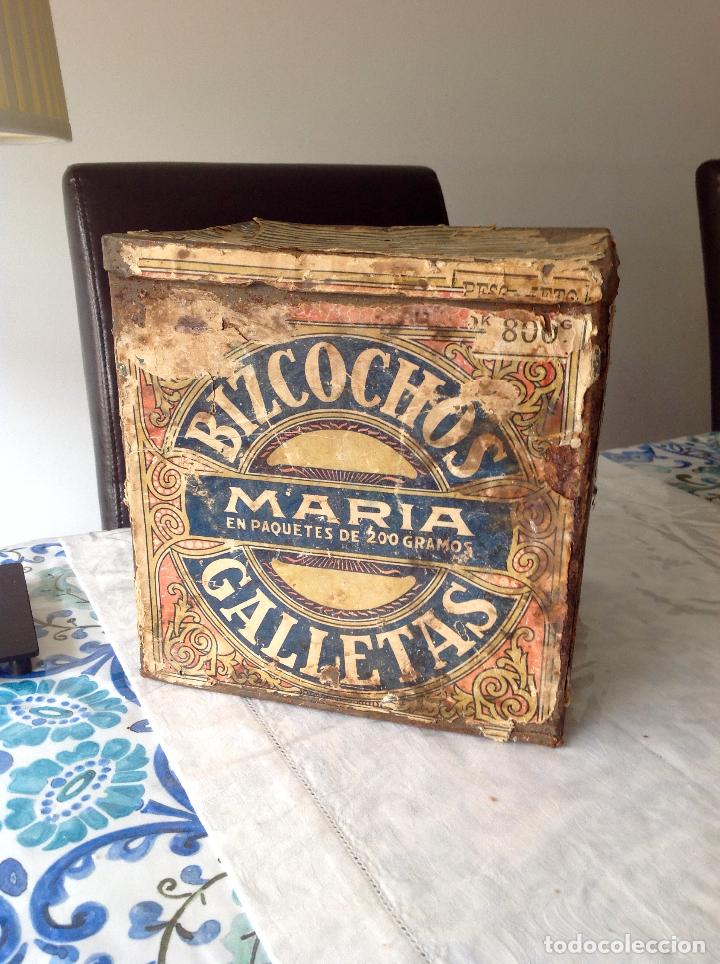 Bo&icirc;tes et petites bo&icirc;tes m&eacute;talliques: Antigua caja de galletas y bizcochos maria metal y papel A&Ntilde;OS 50