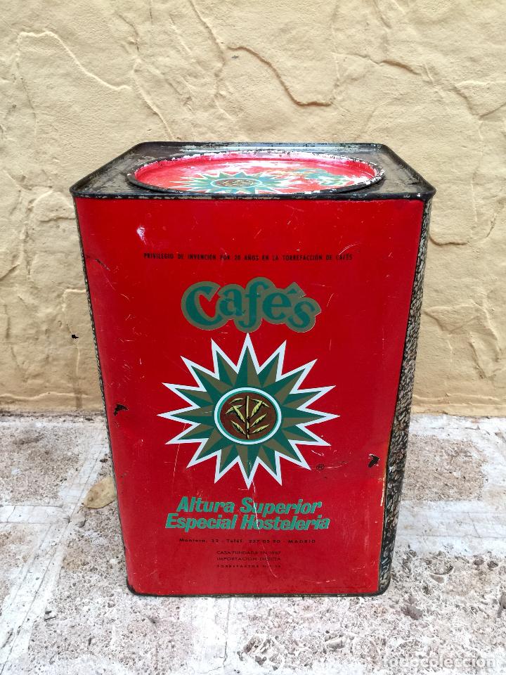 Cajas y cajitas met&aacute;licas: ANTIGUA LATA CAJA GIGANTE LITOGRAFIADA DE CAFES LA ESTRELLA HEREDEROS DE GOMEZ TEJEDOR